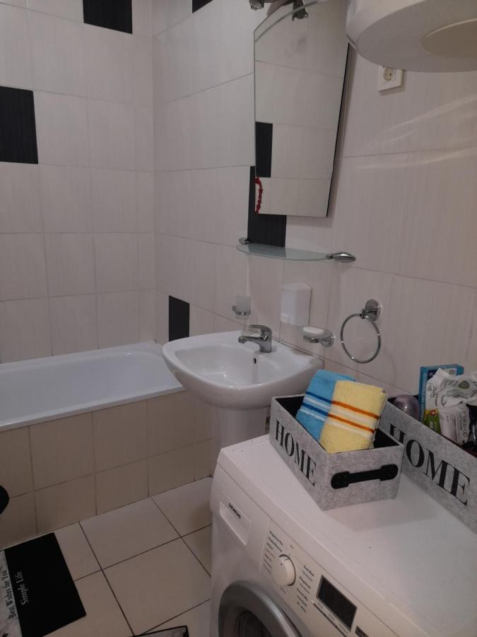 Apartman Aurora ノヴィ・サド エクステリア 写真